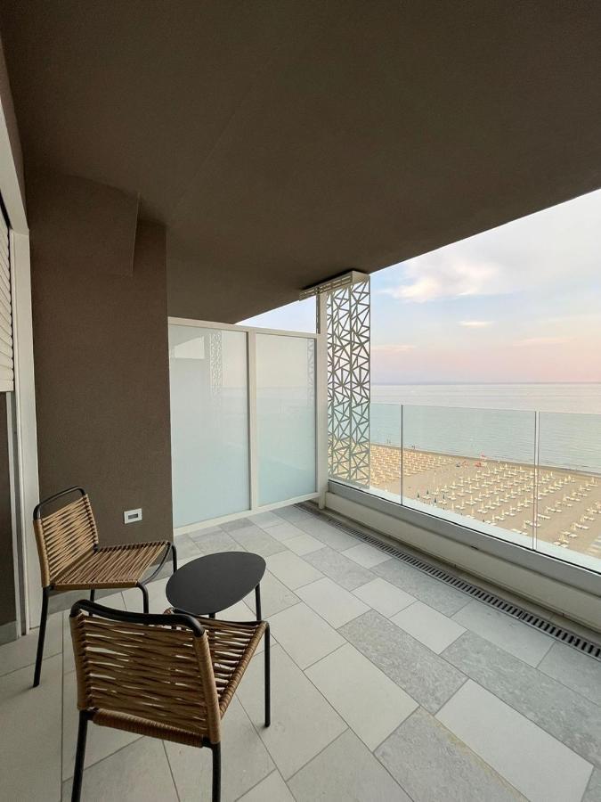 Hotel Columbus Lignano Sabbiadoro Esterno foto