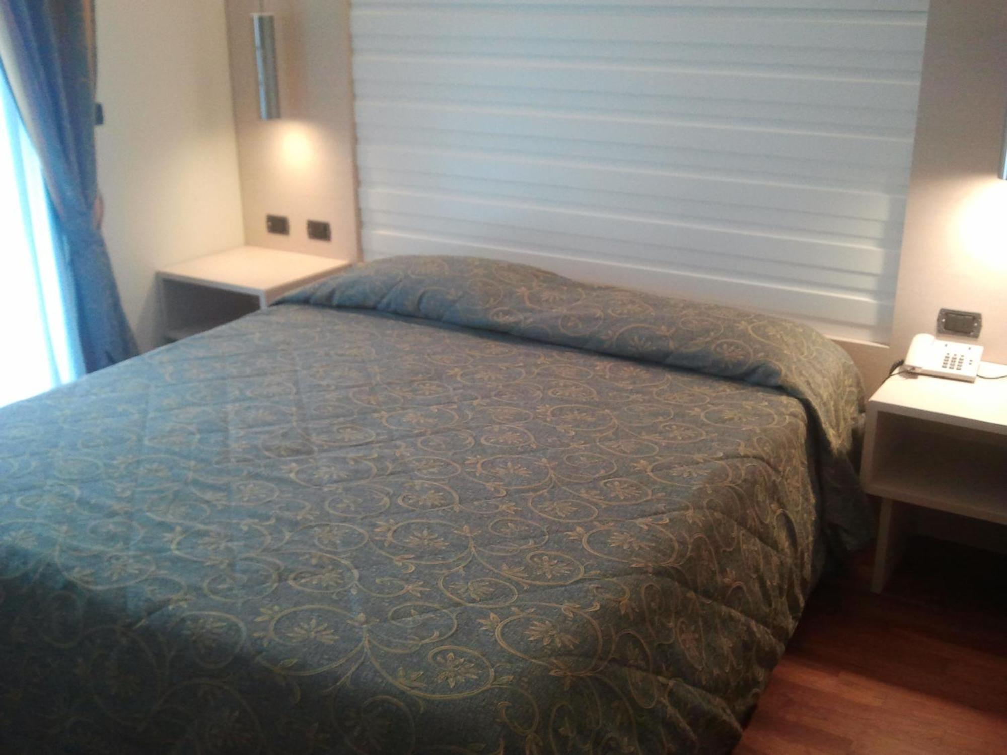 Hotel Columbus Lignano Sabbiadoro Esterno foto