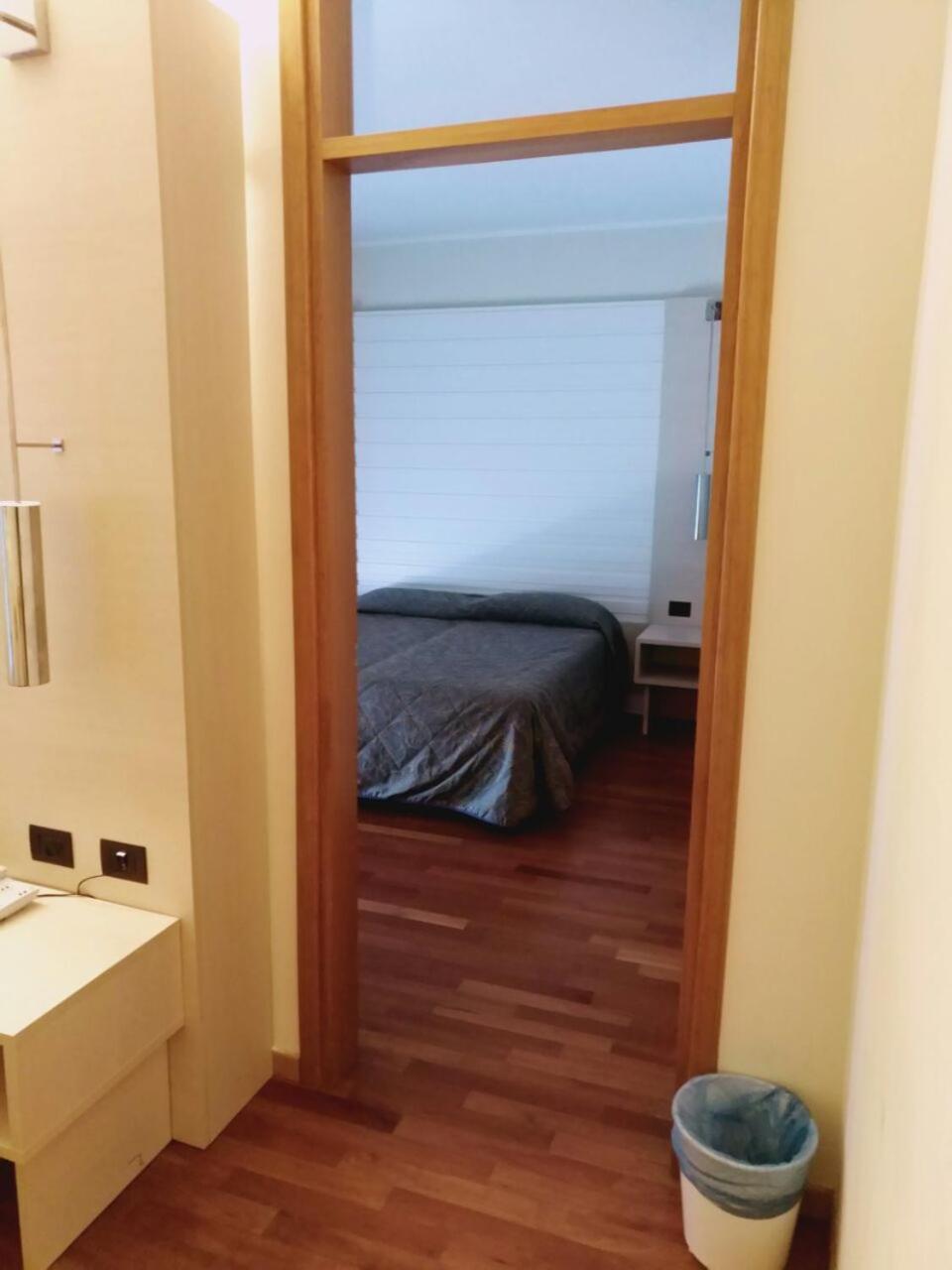 Hotel Columbus Lignano Sabbiadoro Esterno foto
