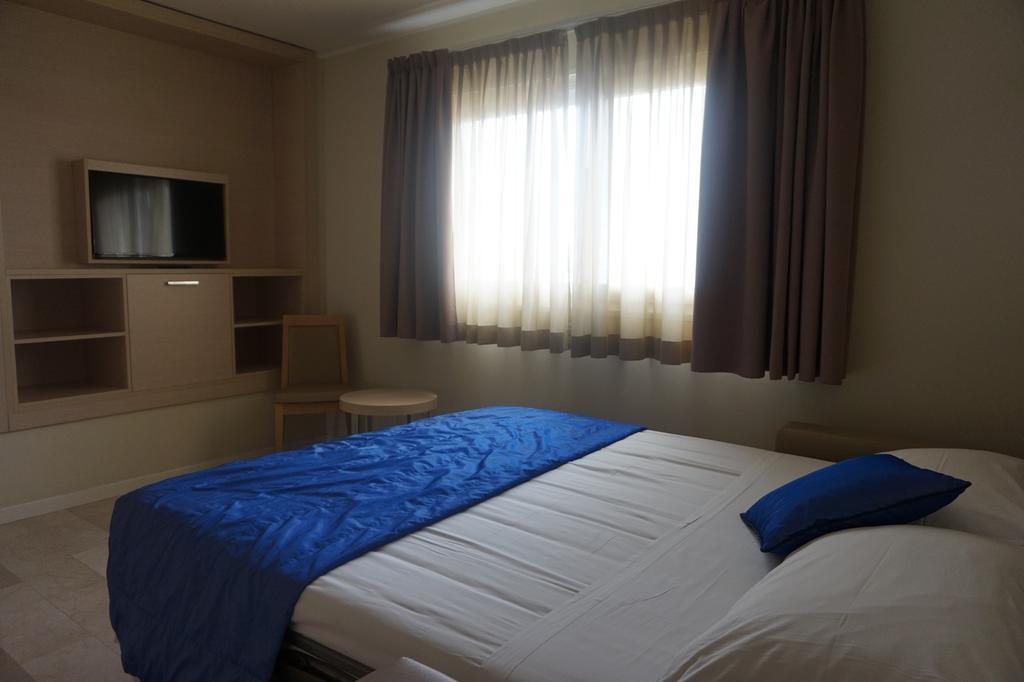 Hotel Columbus Lignano Sabbiadoro Esterno foto