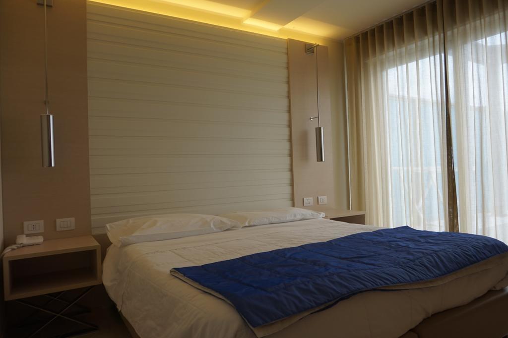 Hotel Columbus Lignano Sabbiadoro Esterno foto