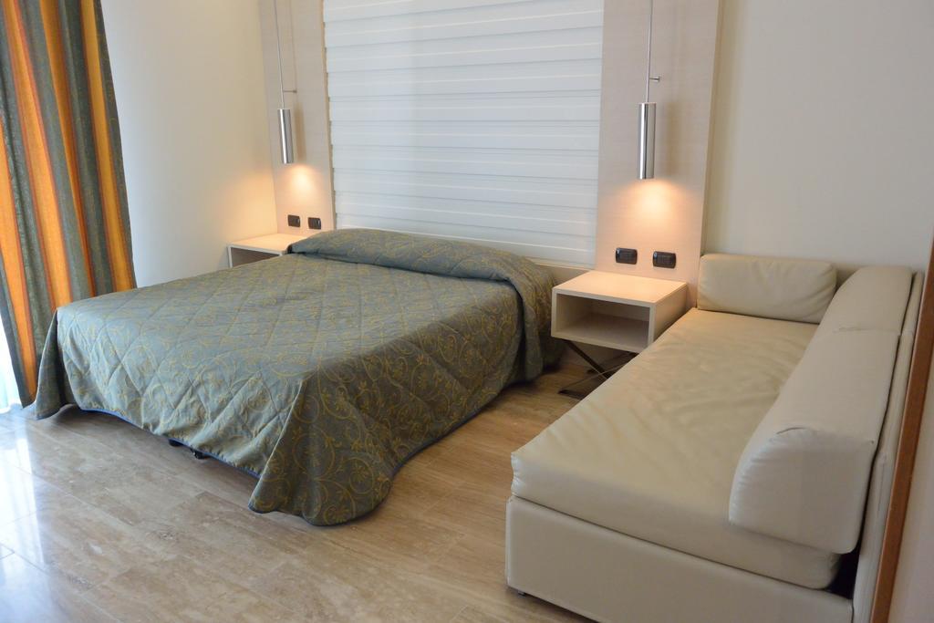 Hotel Columbus Lignano Sabbiadoro Camera foto